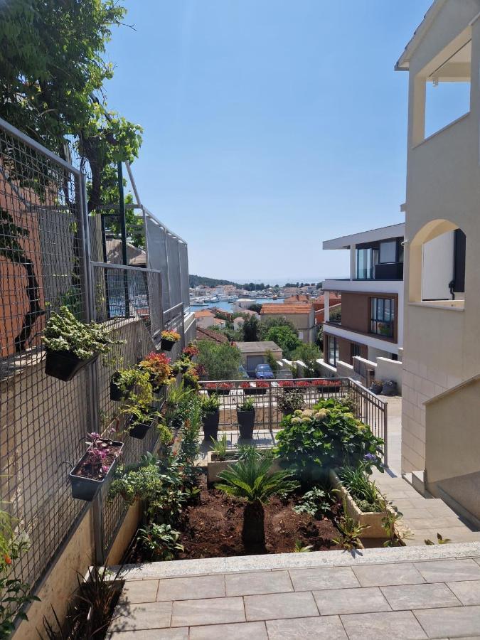 Apartments Sandra Rogoznica  Zewnętrze zdjęcie
