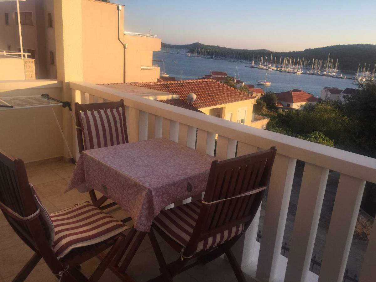 Apartments Sandra Rogoznica  Zewnętrze zdjęcie